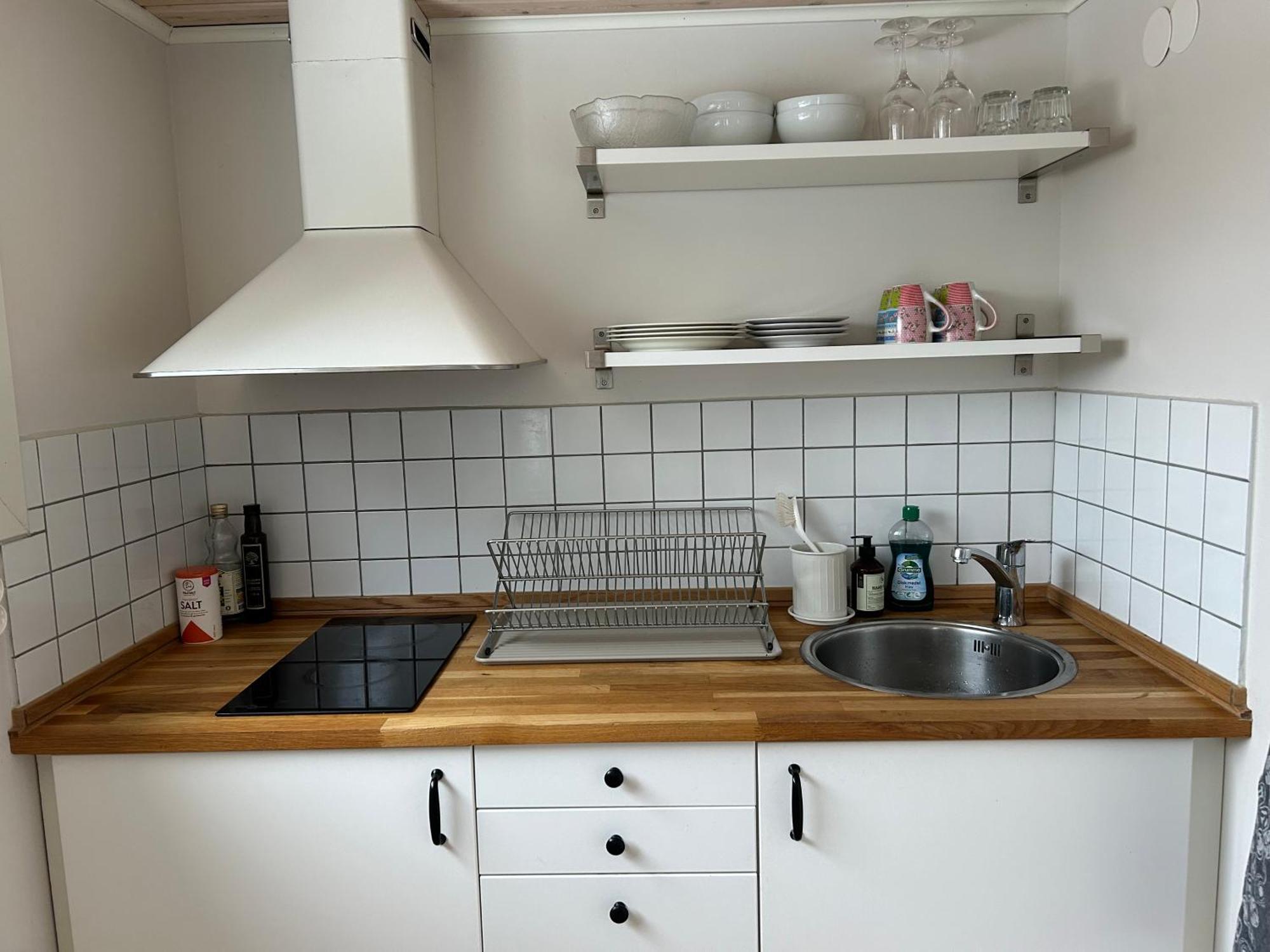 Gaesthus Naera Och Aelvsjoemaessan * Stockholm