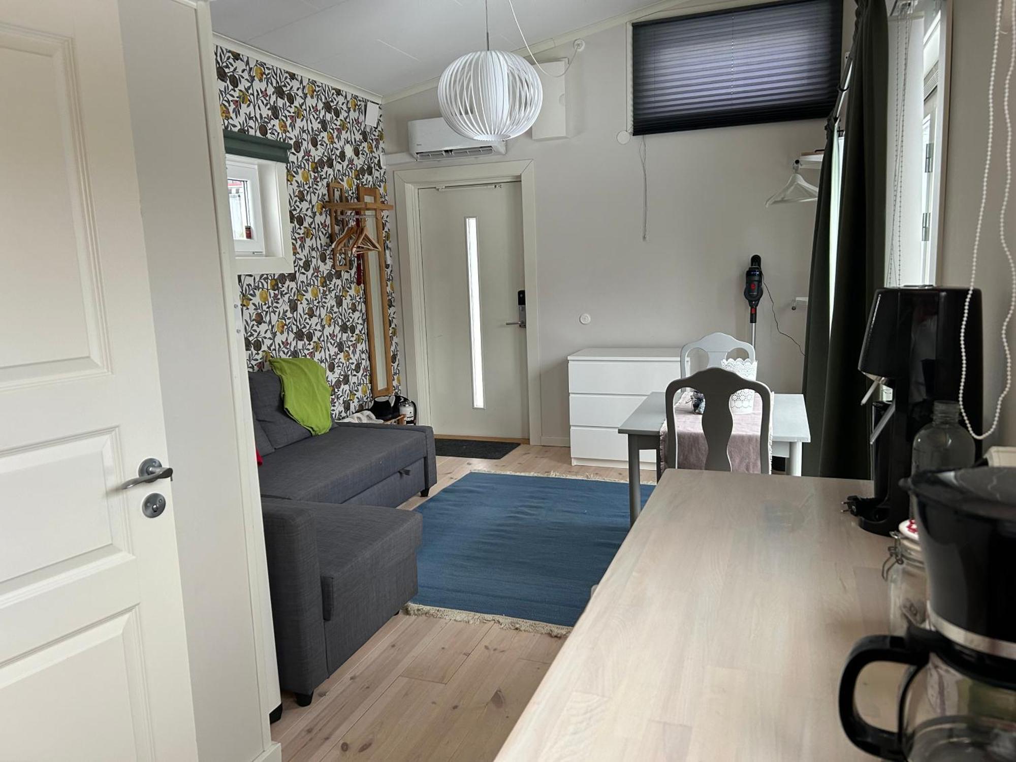 Gaesthus Naera Och Aelvsjoemaessan Semesterbostad Stockholm